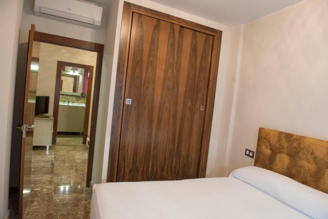 Apartamentos Luxury Puente de Triana Sevilla Exterior foto