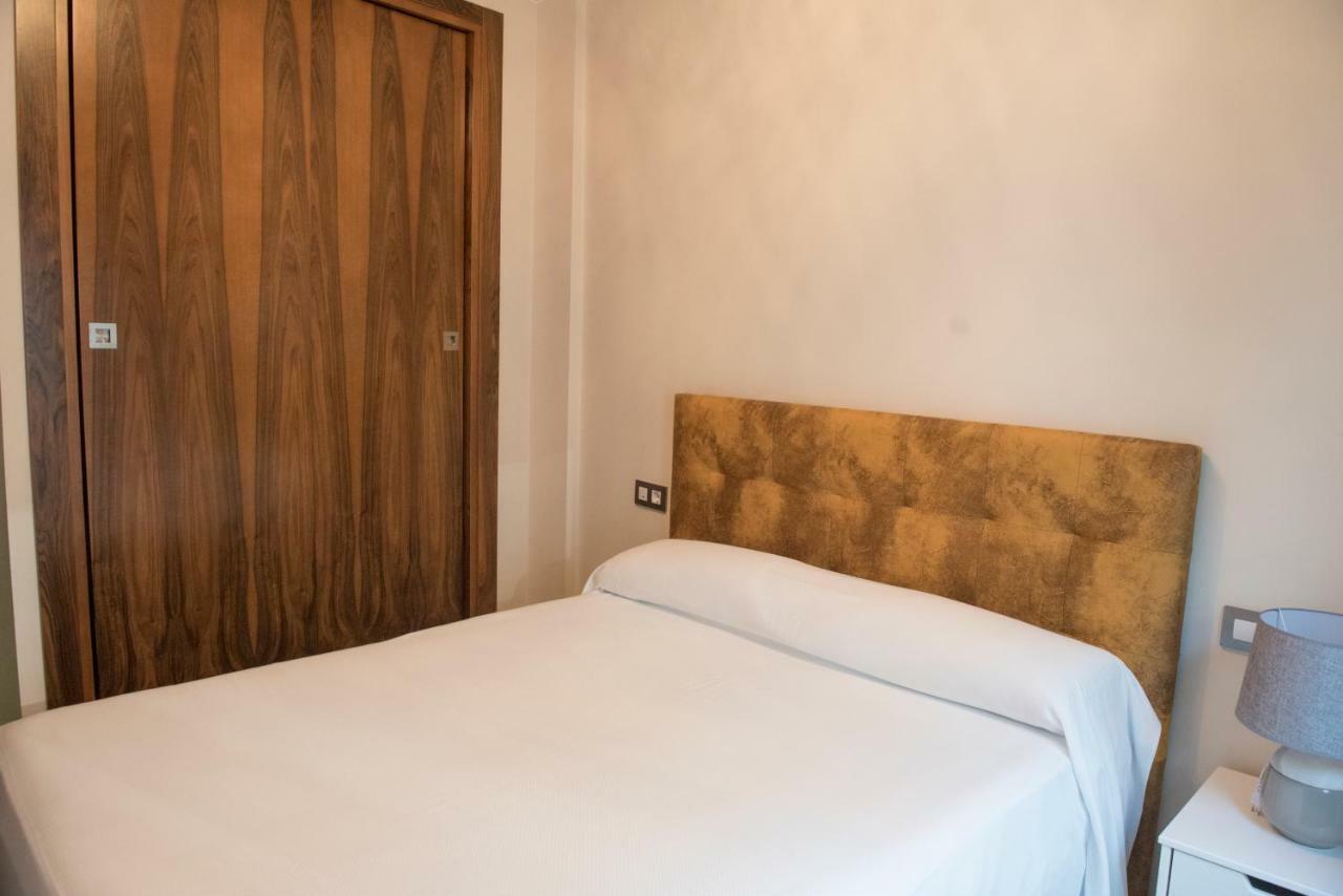 Apartamentos Luxury Puente de Triana Sevilla Exterior foto